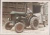mein Vater auf dem 1 Traktor &nbsp;&nbsp;&nbsp;&nbsp;&nbsp;&nbsp;&nbsp;&nbsp;&nbsp;&nbsp; (3395) 