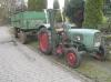 Burgund mit Anh�nger &nbsp;&nbsp;&nbsp;&nbsp;&nbsp;&nbsp;&nbsp;&nbsp;&nbsp;&nbsp; (8700) 